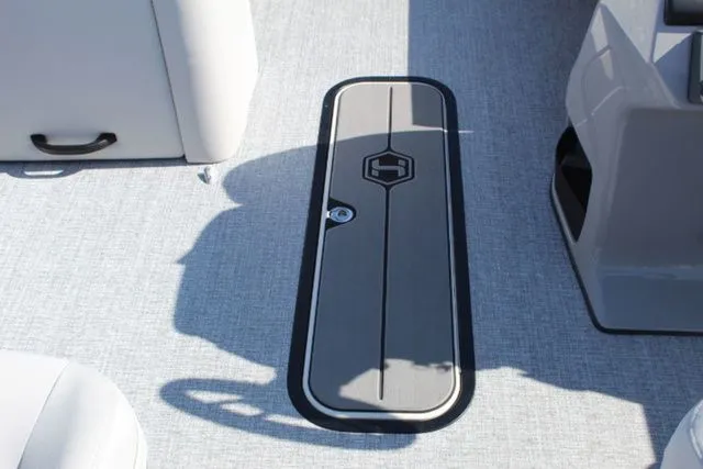 Slide: The Image of Harris Cruiser 230 SLDH 2026 - 20