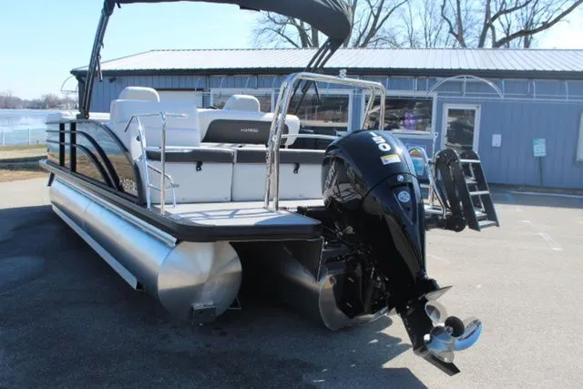 Slide: The Image of Harris Cruiser 230 SLDH 2026 - 5