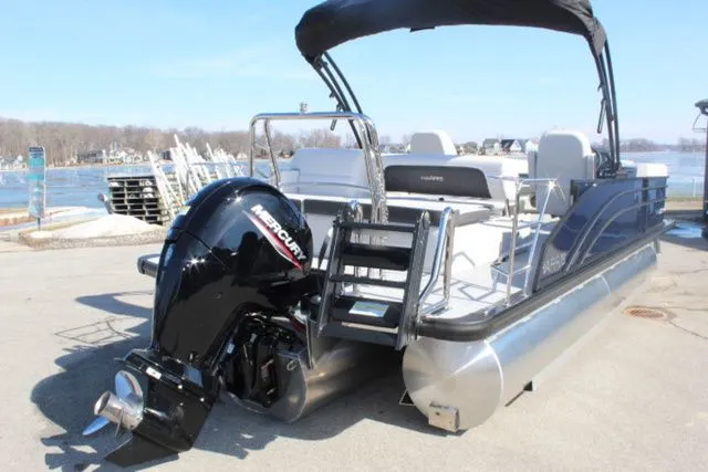 Slide: The Image of Harris Cruiser 230 SLDH 2026 - 6