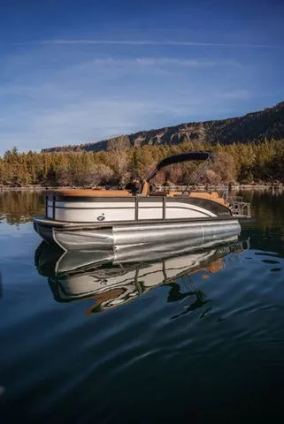 Slide: The Image of Harris Cruiser 210 SL 2026 - 3