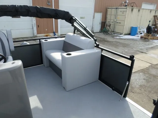 Slide: The Image of Angler Quest 7515 Leisure Cruise 2026 - 7