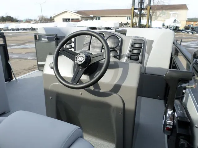 Slide: The Image of Angler Quest 7515 Leisure Cruise 2026 - 8