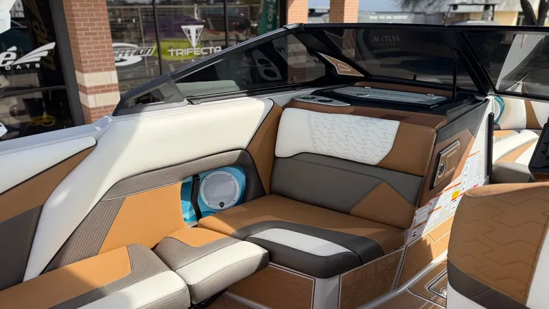 Slide: The Image of Centurion Ri265 2024 - 22