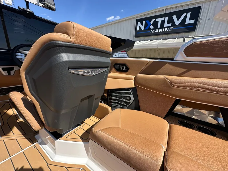 Slide: The Image of Nautique Super Air Nautique G21 2026 - 16