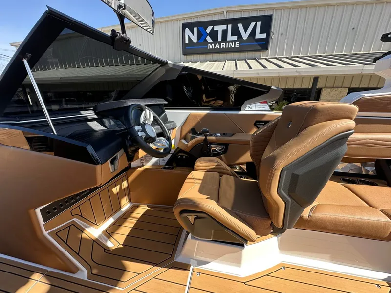 Slide: The Image of Nautique Super Air Nautique G21 2026 - 35