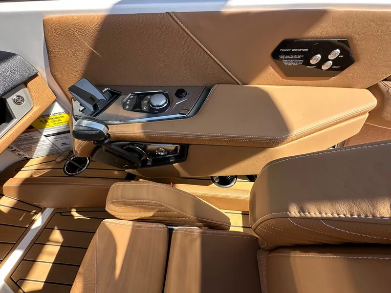 Slide: The Image of Nautique Super Air Nautique G21 2026 - 36