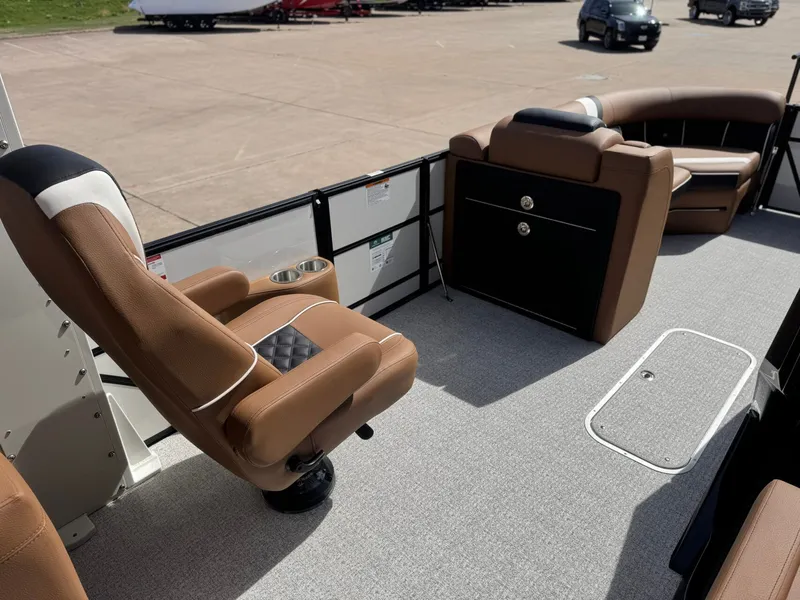 Slide: The Image of Trifecta ASCENSION 29RF SS 2026 - 12