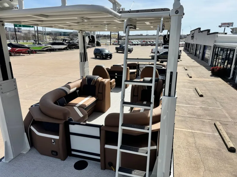 Slide: The Image of Trifecta ASCENSION 29RF SS 2026 - 18