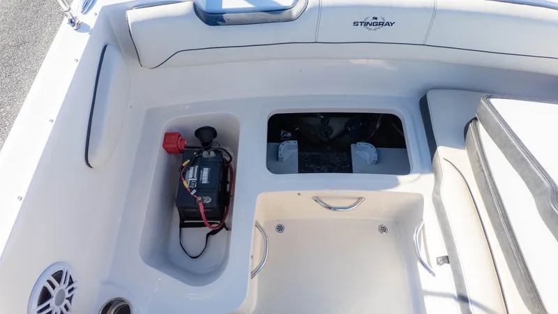 Slide: The Image of Stingray 172 SC 2024 - 7