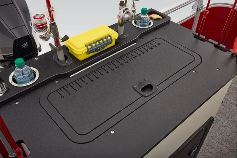 Slide: The Image of Sun Tracker Fishin' Barge 22 XP3 2026 - 67