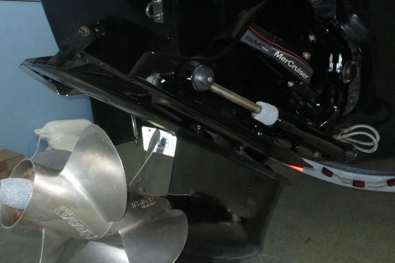 Slide: The Image of 2018 Chaparral 287 SSX boat with MerCruiser Bravo Three outdrive and stainless steel propeller. - 14