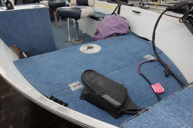 Slide: The Image of Smoker Craft Resorter 1995 - 8