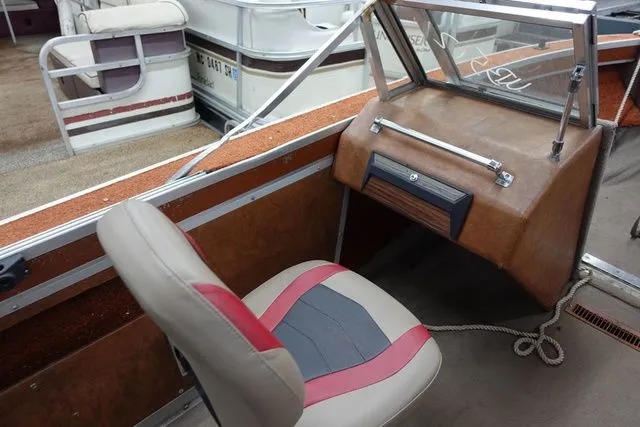 Slide: The Image of Sylvan 18 Fishing Boat 1981 - 7