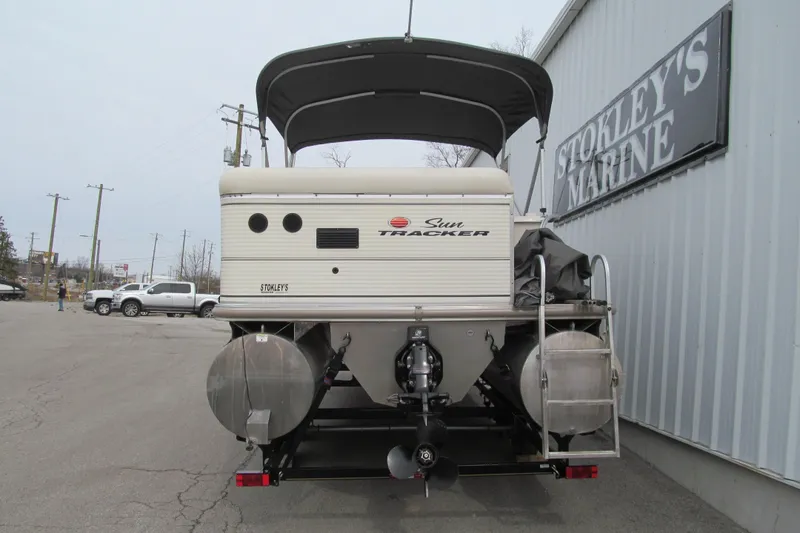 Slide: The Image of 2008 Sun Tracker Party Barge 25 I/O Regency Edition at Stokley's Marine. - 4