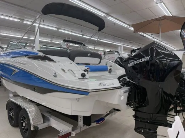 Slide: The Image of Crownline Boats Eclipse E235 2024 - 13