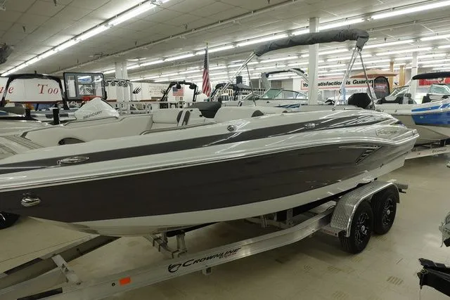 The Image of Crownline Boats Eclipse E230 XS 2024 - undefined