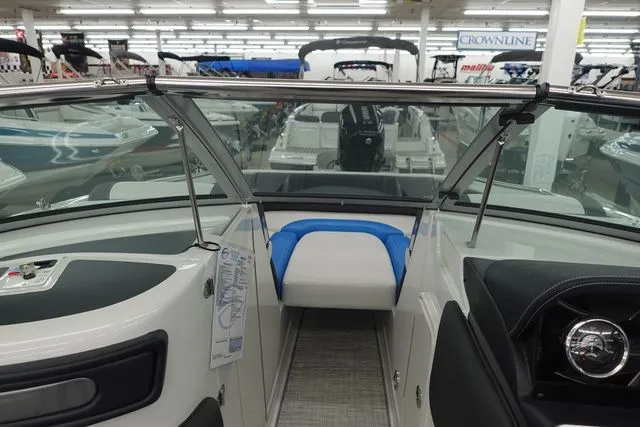 Slide: The Image of Crownline Boats Eclipse E240 XS 2024 - 11