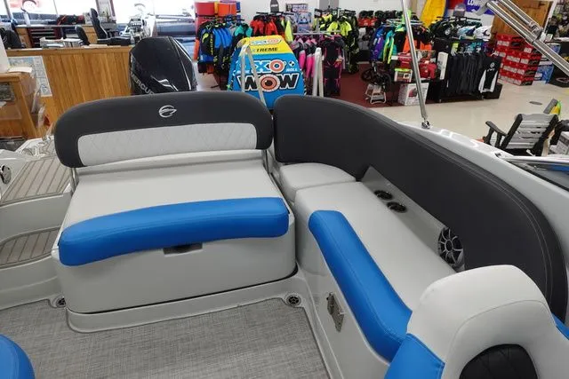 Slide: The Image of Crownline Boats Eclipse E240 XS 2024 - 5