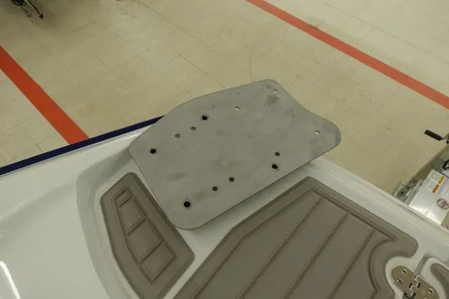 Slide: The Image of Crownline Boats E210 XS 2024 - 17