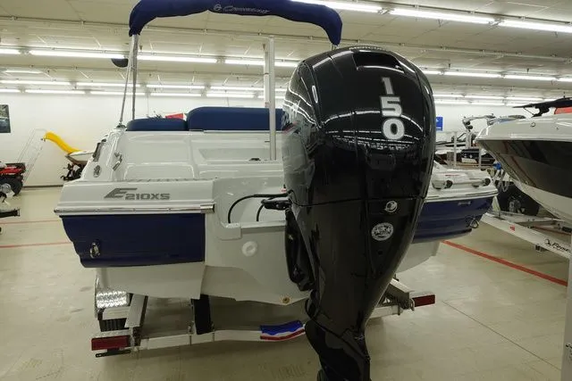 Slide: The Image of Crownline Boats E210 XS 2024 - 3