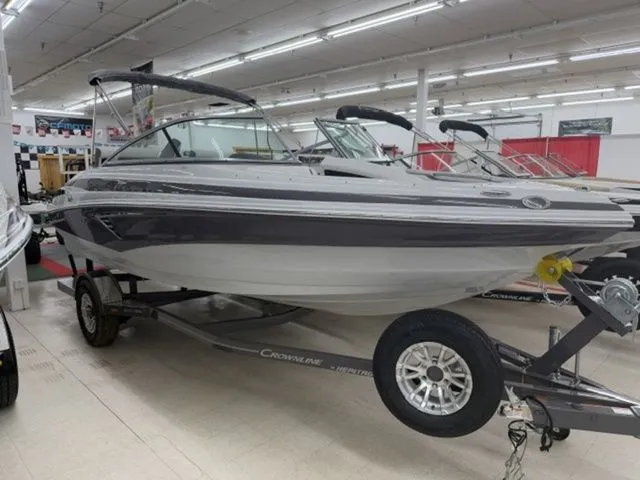 The Image of Crownline Boats 210 SS 2024 - undefined
