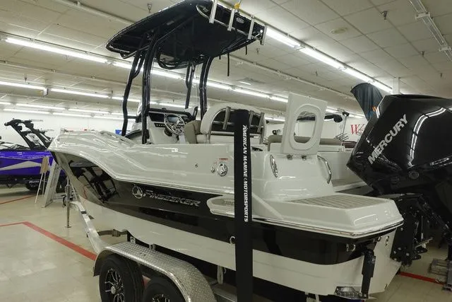 Slide: The Image of Crownline Boats 210 FS 2024 - 3