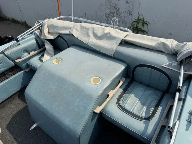 Slide: The Image of Four Winns 170 Marquise 1983 - 4