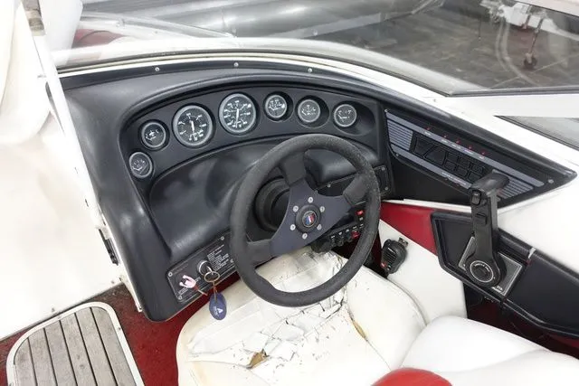 Slide: The Image of Wellcraft 196S Eclipse 1994 - 10