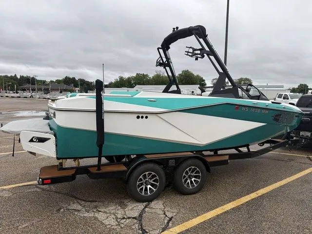 Slide: The Image of Axis Wake Research T220 2022 - 4