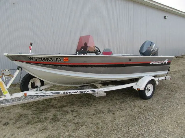 The Image of Alumacraft Competitor 165 CS 1990 - 1