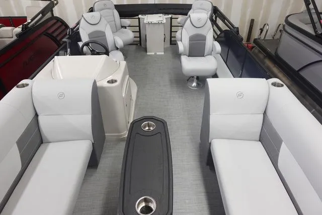 Slide: The Image of Flagship Discover Rear Fish D20 RF 2023 - 7