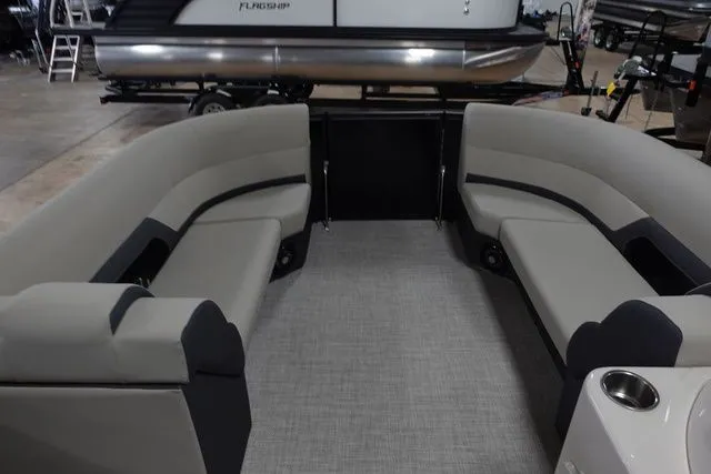 Slide: The Image of Flagship D22LS 2023 - 3