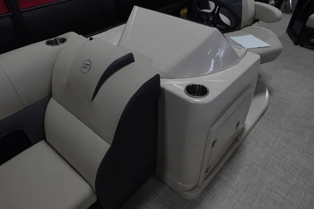 Slide: The Image of Flagship D22LS 2023 - 4