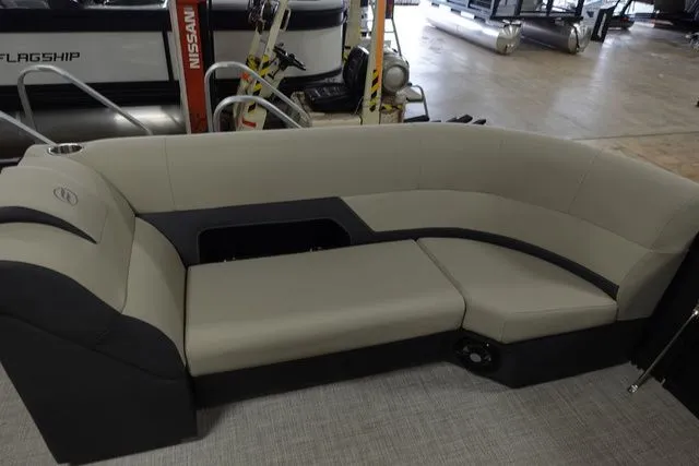 Slide: The Image of Flagship D22LS 2023 - 7