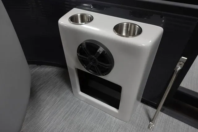 Slide: The Image of Flagship Endurance Four-Corner Fish E20 FC 2023 - 4