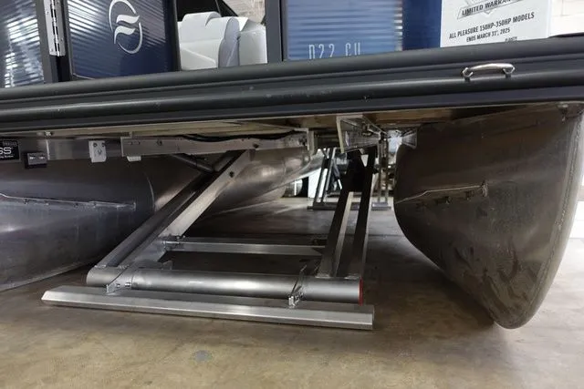 Slide: The Image of Flagship Discover Cruise D22 CU 2023 - 3