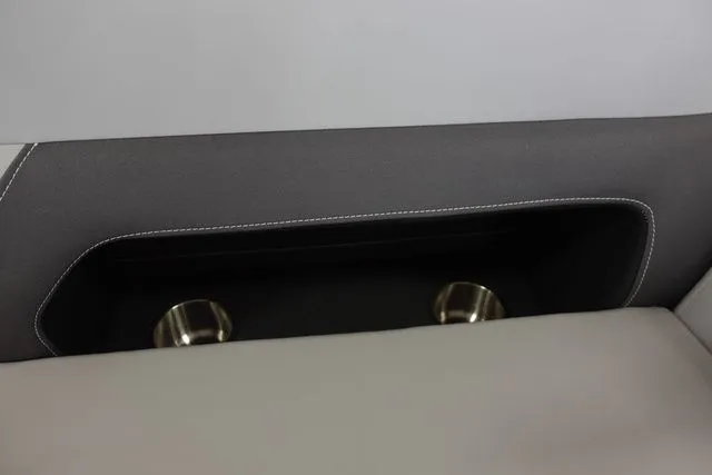 Slide: The Image of Flagship Discover Cruise D22 CU 2023 - 8