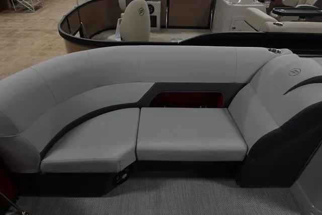 Slide: The Image of Flagship Discover L-Bench D20 LS 2023 - 4