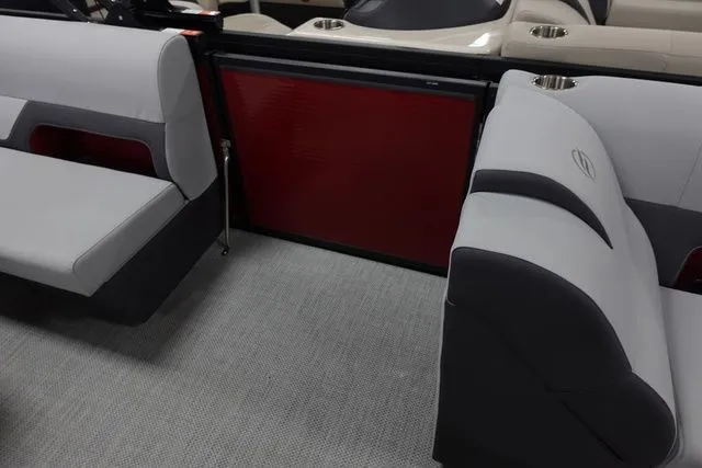 Slide: The Image of Flagship Discover L-Bench D20 LS 2023 - 6