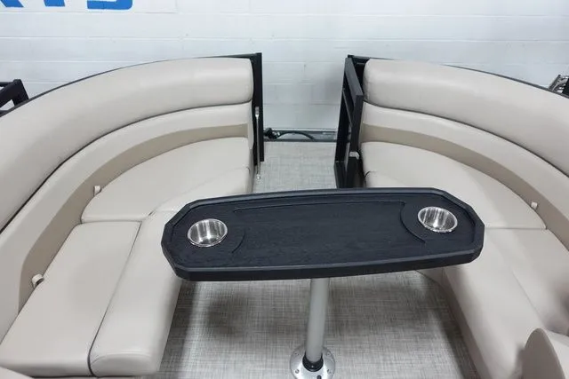 Slide: The Image of Flagship Endurance Cruise E20 CU 2023 - 14