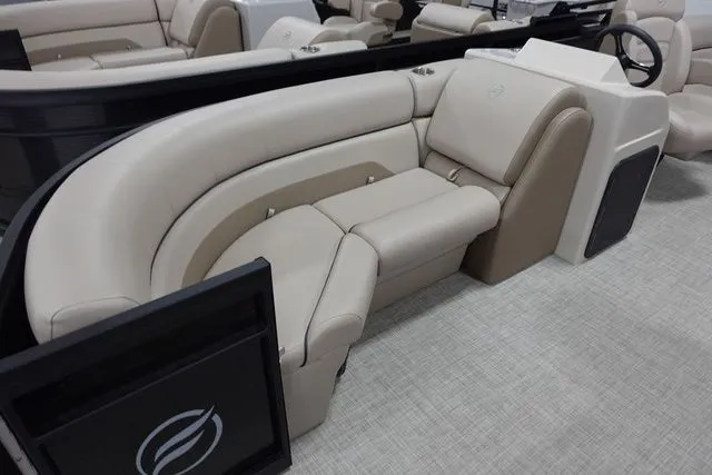 Slide: The Image of Flagship Endurance Cruise E20 CU 2023 - 5