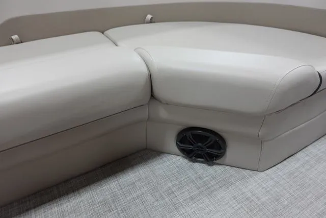 Slide: The Image of Flagship Endurance Cruise E20 CU 2023 - 6