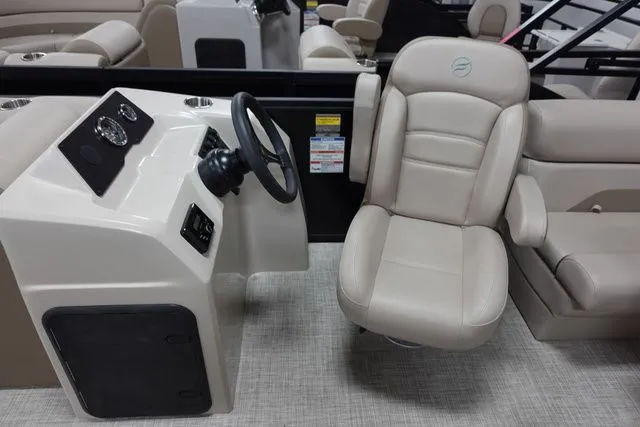 Slide: The Image of Flagship Endurance Cruise E20 CU 2023 - 9