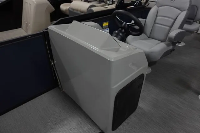 Slide: The Image of Flagship Endurance Four-Corner Fish E20 FC 2023 - 6