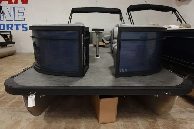 The Image of Flagship E22 RF 2024 - 1