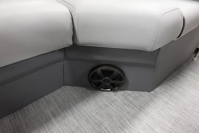 Slide: The Image of Flagship E20 LS 2025 - 5