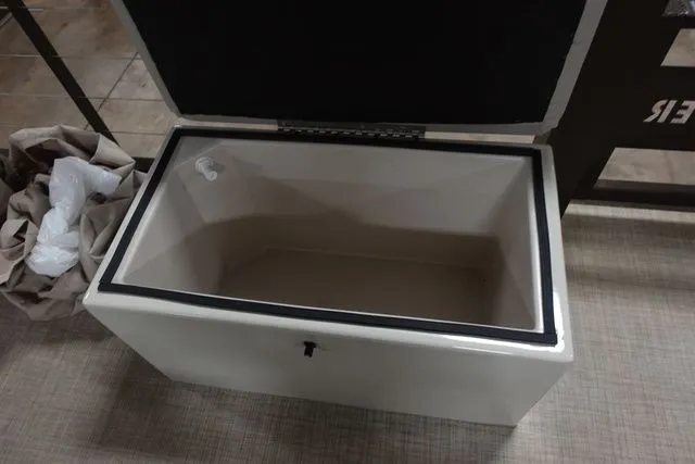 Slide: The Image of Lake Lounger 16' Four-Corner 2024 - 10