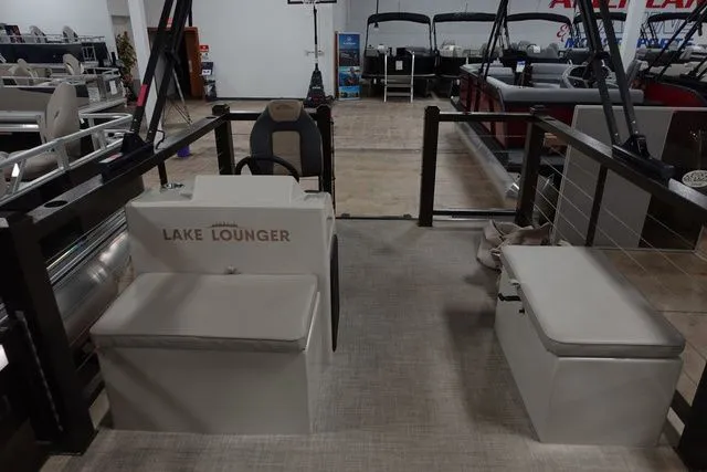 Slide: The Image of Lake Lounger 16' Four-Corner 2024 - 6