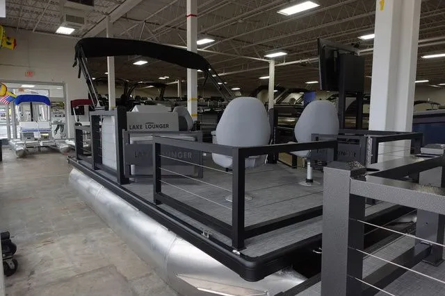 The Image of Lake Lounger 16' FOUR CORNER PRO 2025 - 1