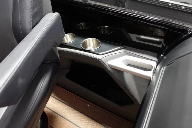 Slide: The Image of Manitou XT 23 RFXW Single Engine 2023 - 12